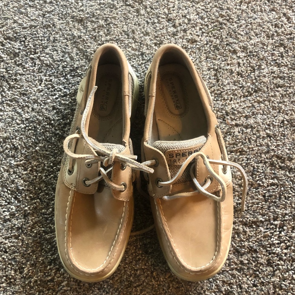 Women’s 6.5 Sperry’s.